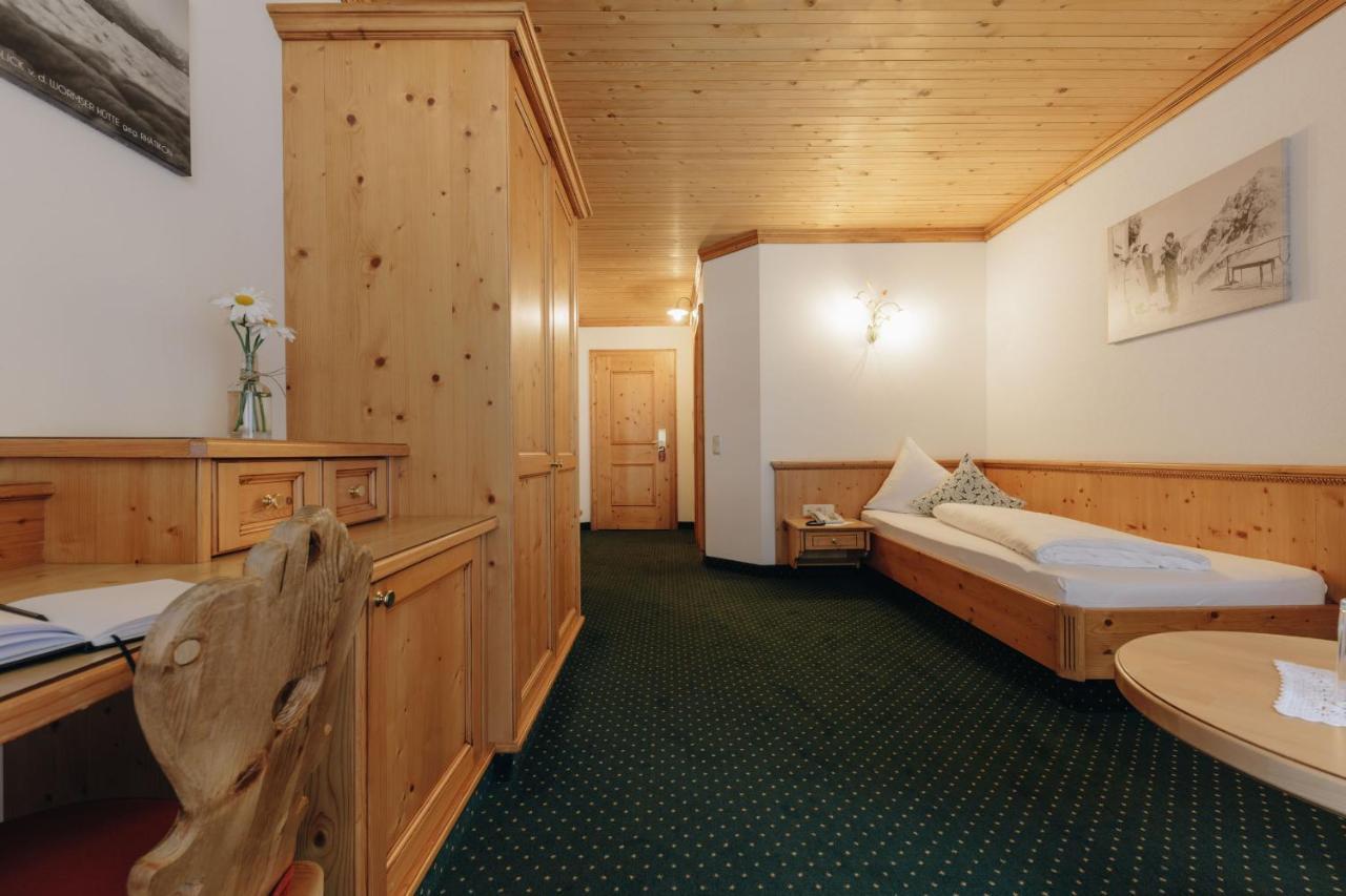 Hotel Hirschen Silbertal Kültér fotó