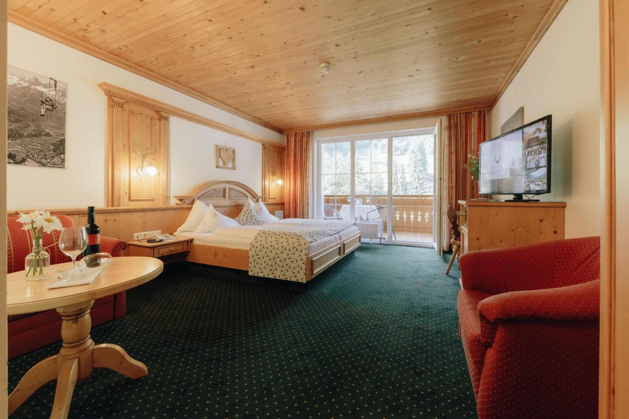 Hotel Hirschen Silbertal Kültér fotó
